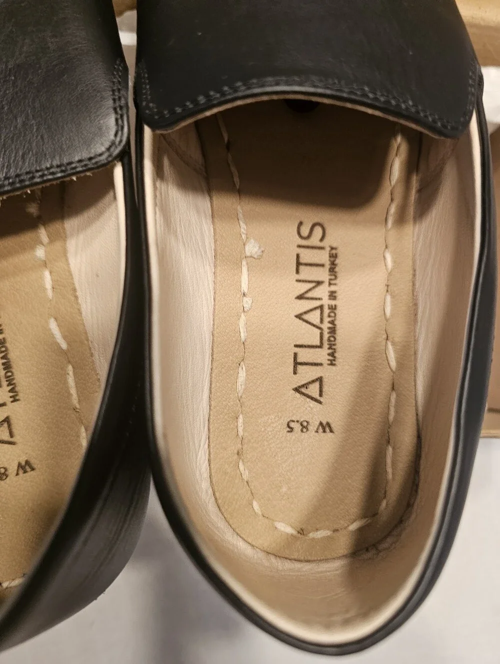 Atlantis Minimalist Leather Loafers Women's 8.5 Black Tan Copper Barepfoot